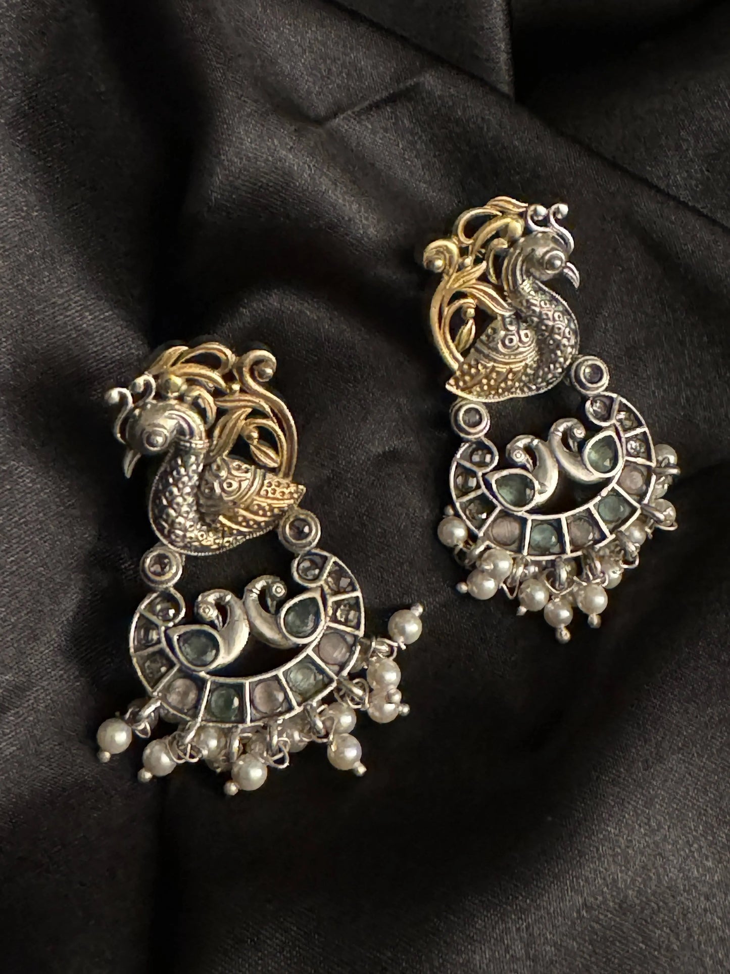 925 Silver Dual Tone Earring - Ethnic Andaaz