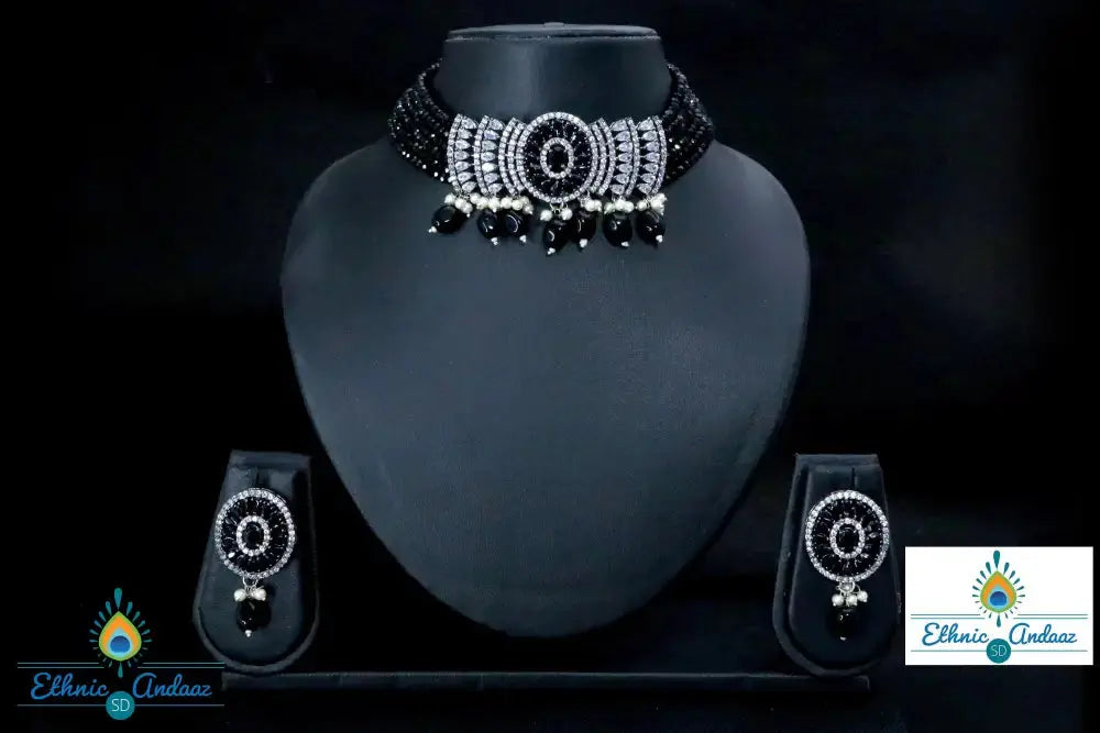 Divya Choker