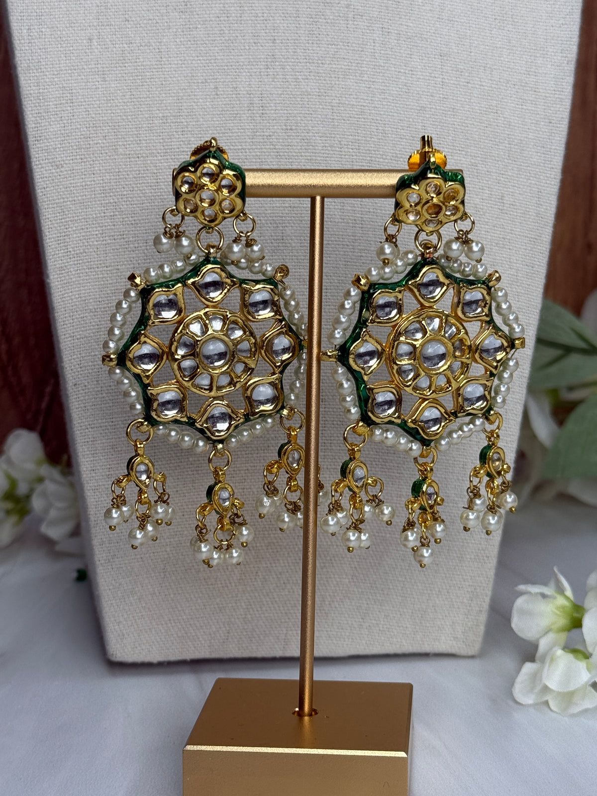 Raasya kundan choker set