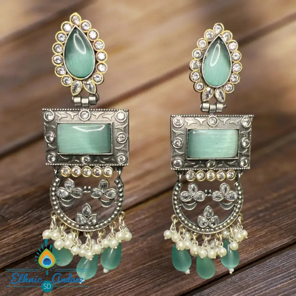 Maya Oxi Earring