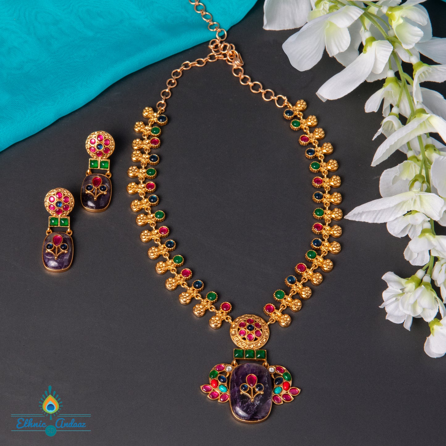 Manike Gold set