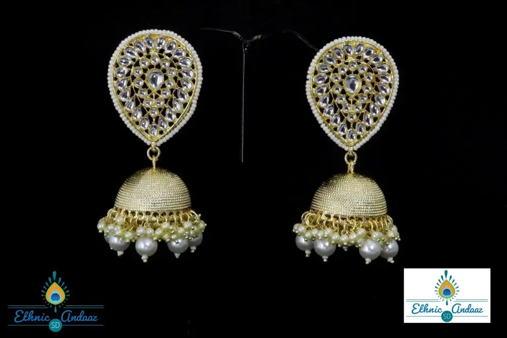 Sunaya Jhumka
