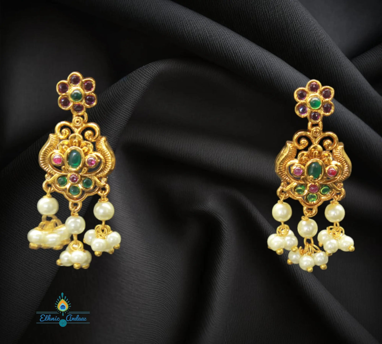 Yana Gold set - Ethnic Andaaz
