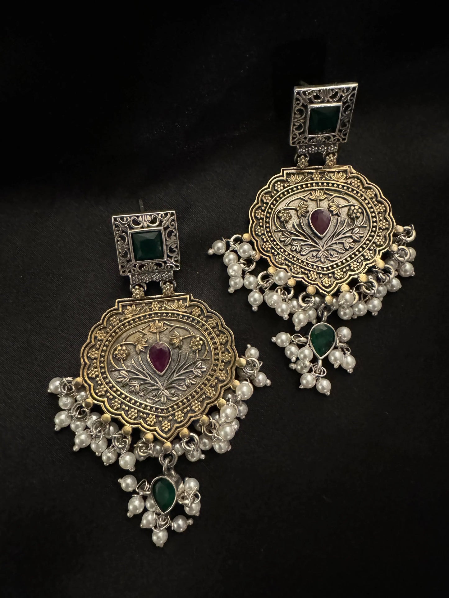 925 Silver Dual Tone Earring - Ethnic Andaaz