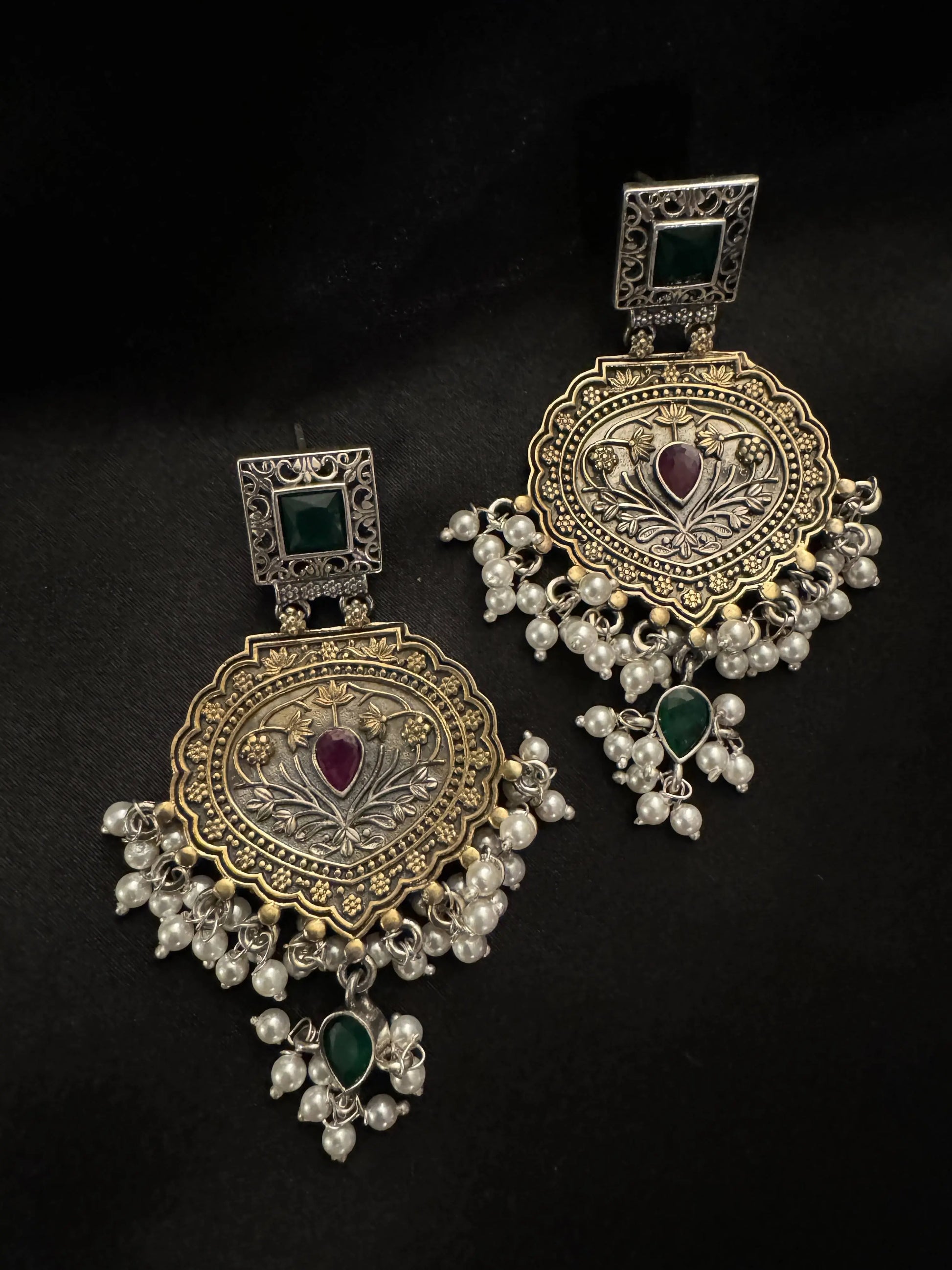 925 Silver Dual Tone Earring - Ethnic Andaaz