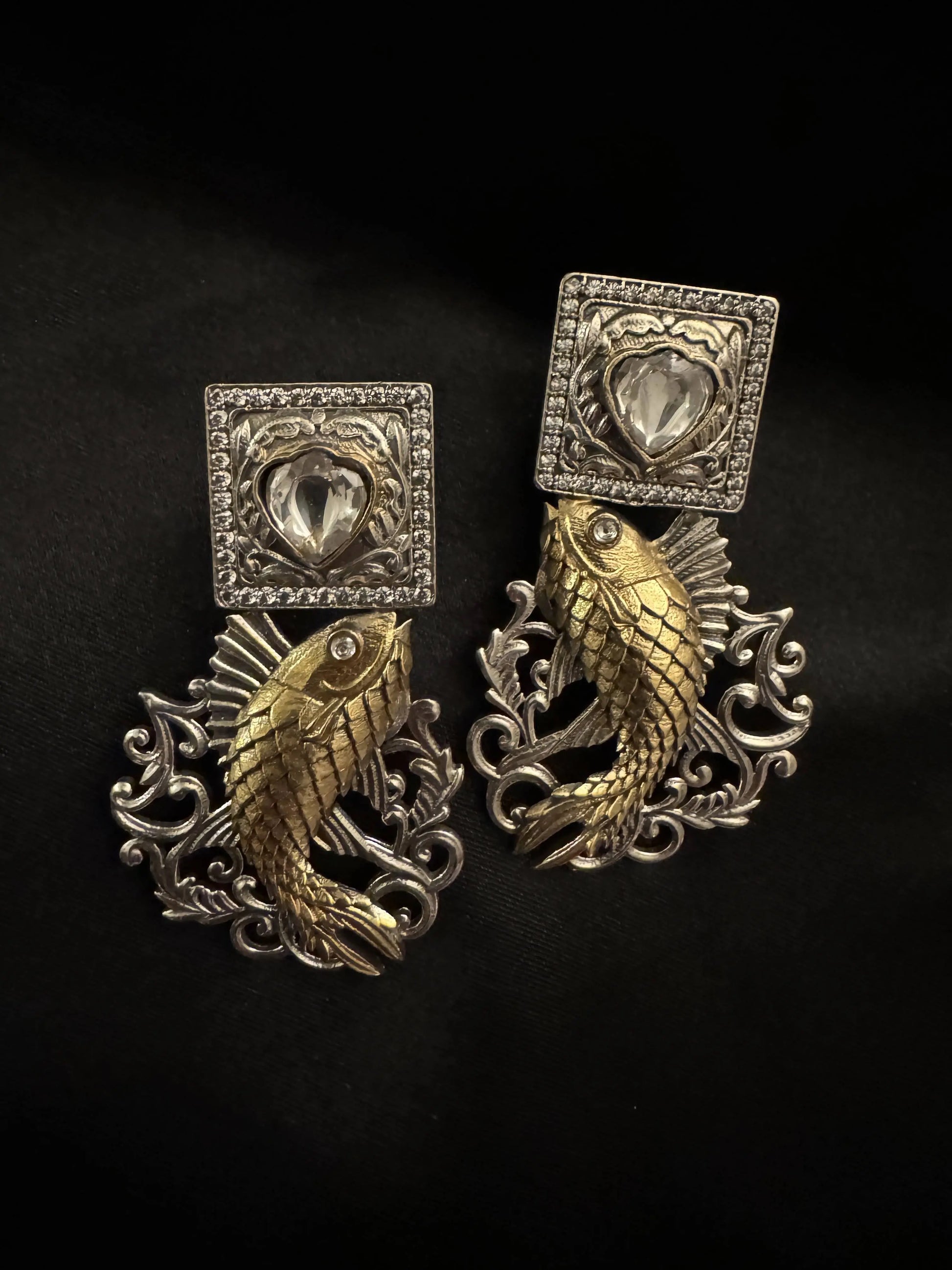 925 Silver Dual Tone Earring - Ethnic Andaaz