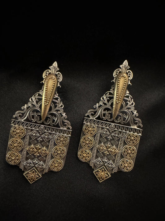 925 Silver Dual Tone Earring - Ethnic Andaaz