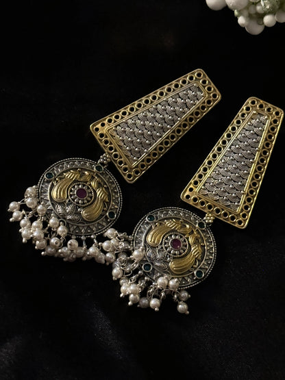 925 Silver Dual Tone Earring - Ethnic Andaaz