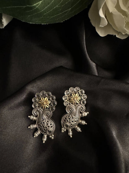 925 Silver Dual Tone Earring - Ethnic Andaaz