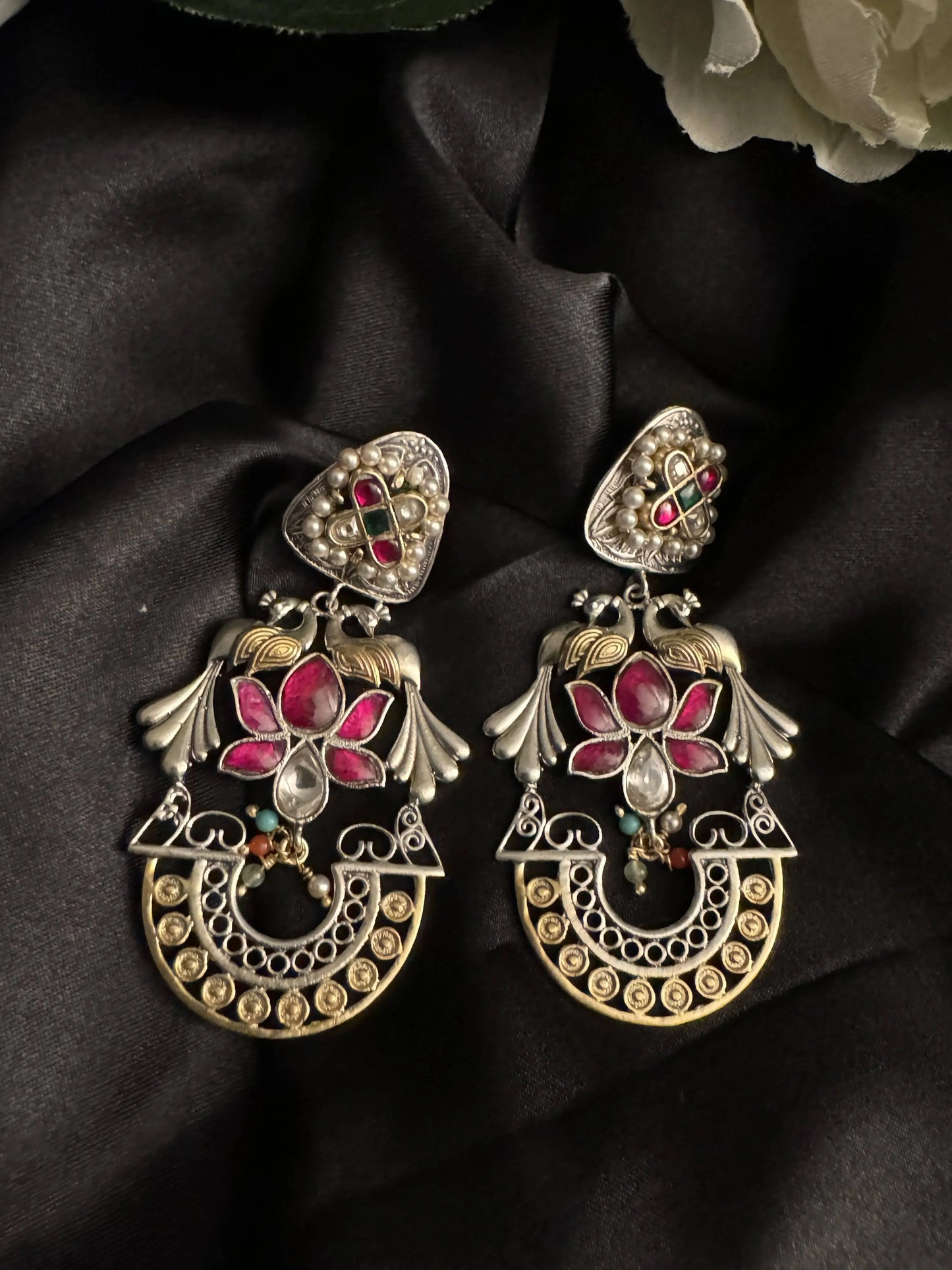 925 Silver Dual Tone Earring - Ethnic Andaaz