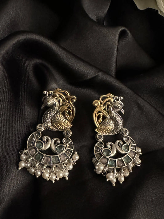 925 Silver Dual Tone Earring - Ethnic Andaaz