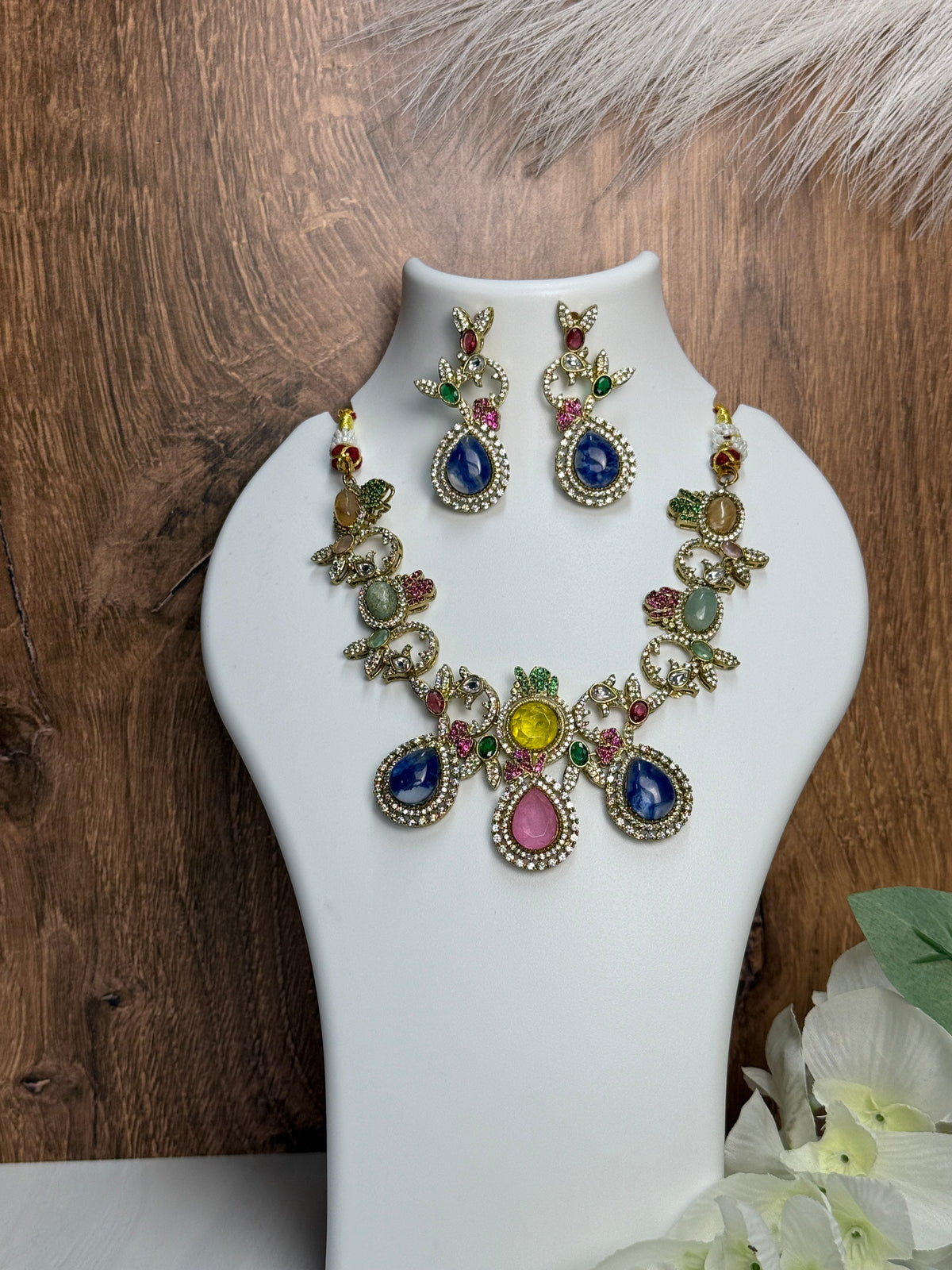 Saanya premium set