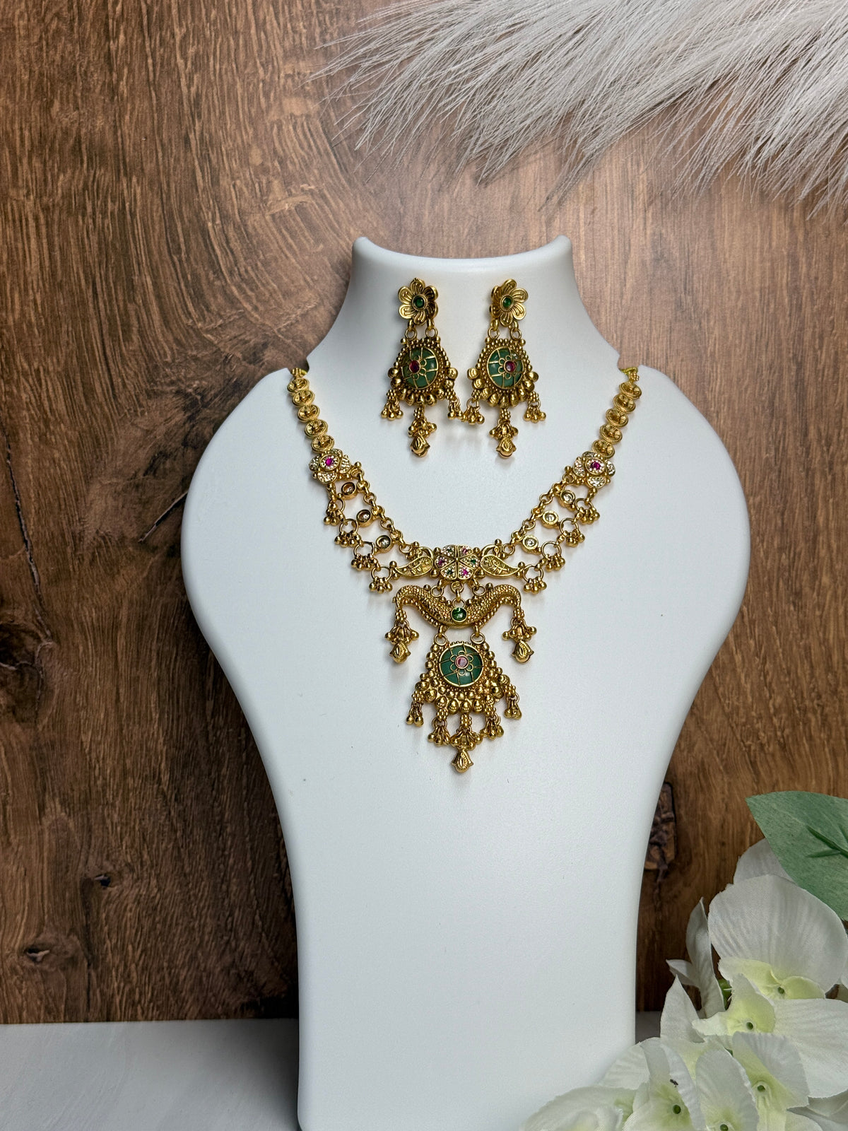 Kiran gold set