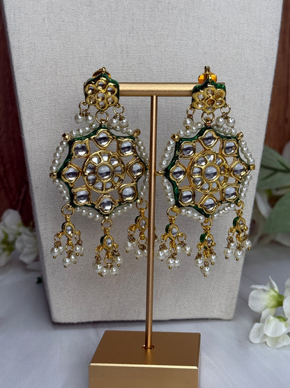 Raasya kundan choker set