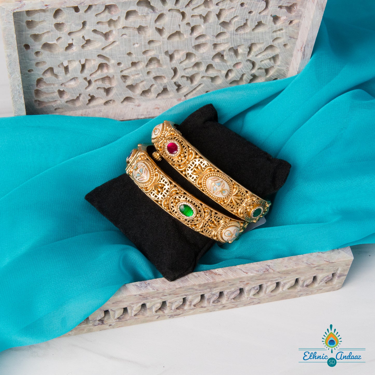 Tamanna gold bangle