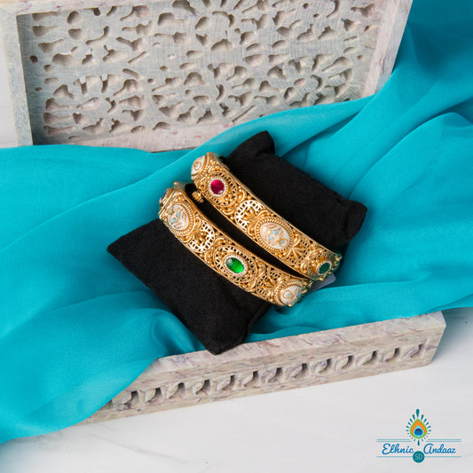 Tamanna gold bangle