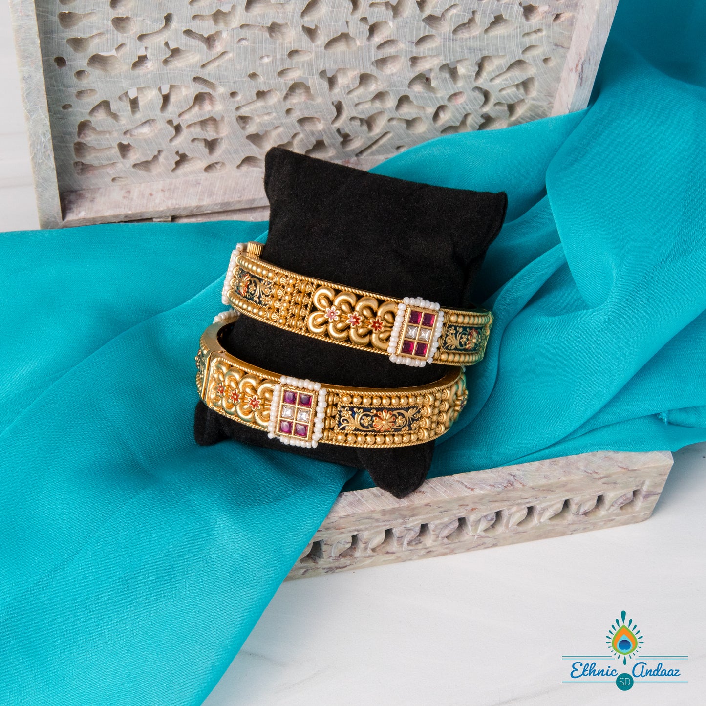 Rashi Ethnic gold Kada