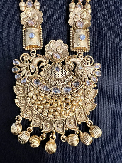 Ranita Gold set - Ethnic Andaaz