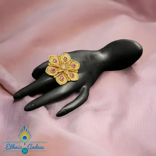Sana Statement Gold Ring