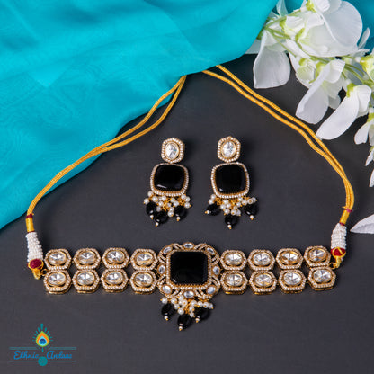 Kiara choker set