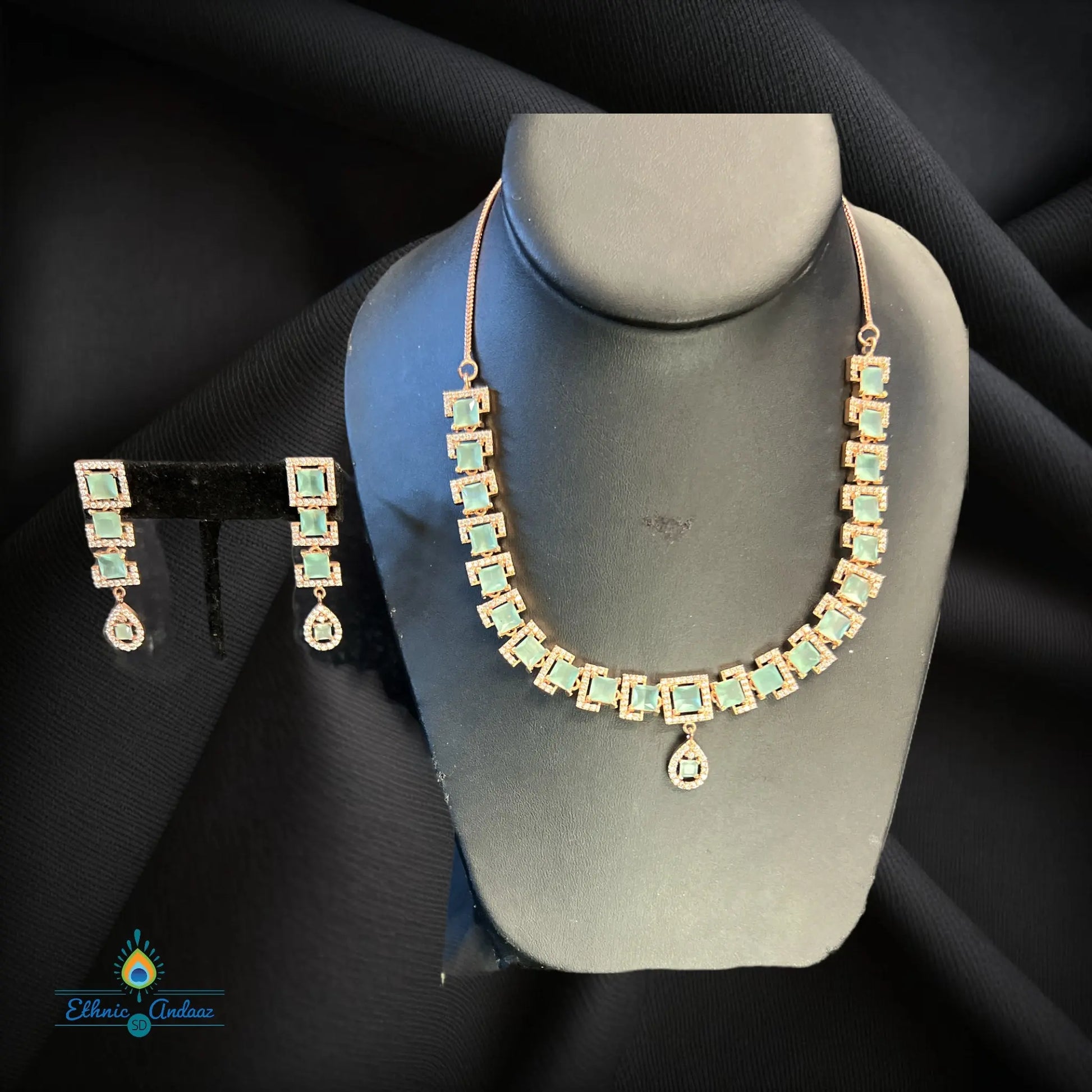 Vanya AD Set - Ethnic Andaaz