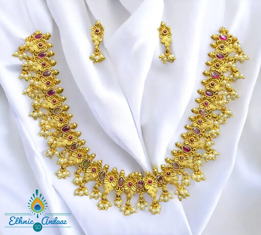 Jashn Short Gold Set Jewelry