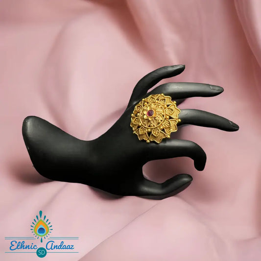 Meena Filigri Gold Ring