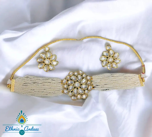 Palak Short Gold Set Jewelry