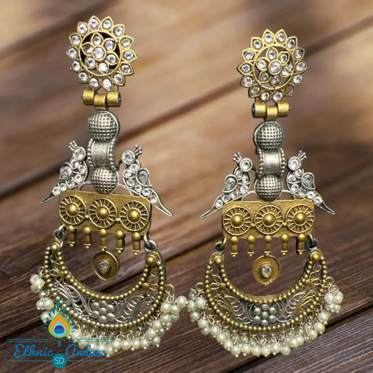 Prisha Earring